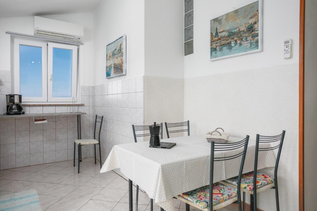 Apartment Rukavina Нивице Экстерьер фото